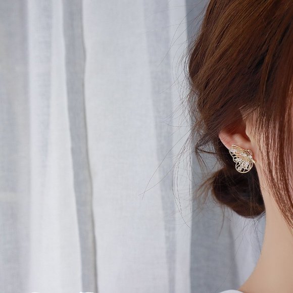 NEW 14K Gold Plated Diamond Butterfly Earrings - Picture 6 of 13